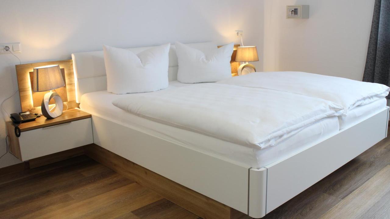 Hotel Glas Schwarzwald Fluorn-Winzeln ภายนอก รูปภาพ