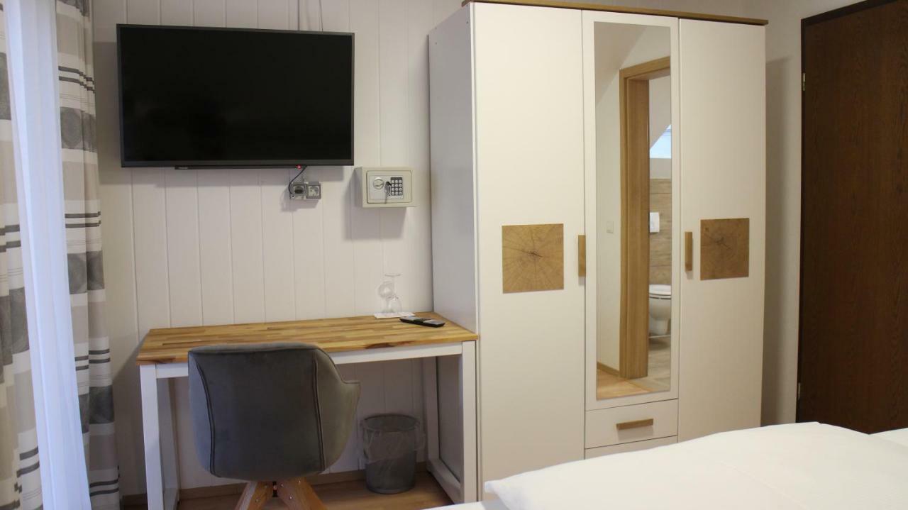 Hotel Glas Schwarzwald Fluorn-Winzeln ภายนอก รูปภาพ